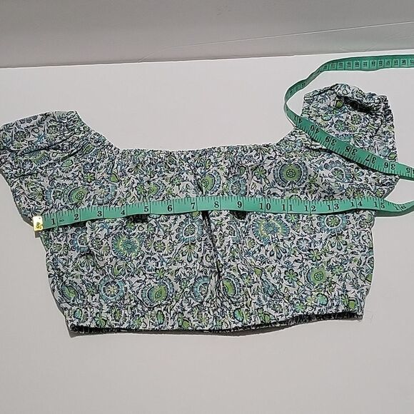 Delfina Crop Top   - Picture 5 of 10